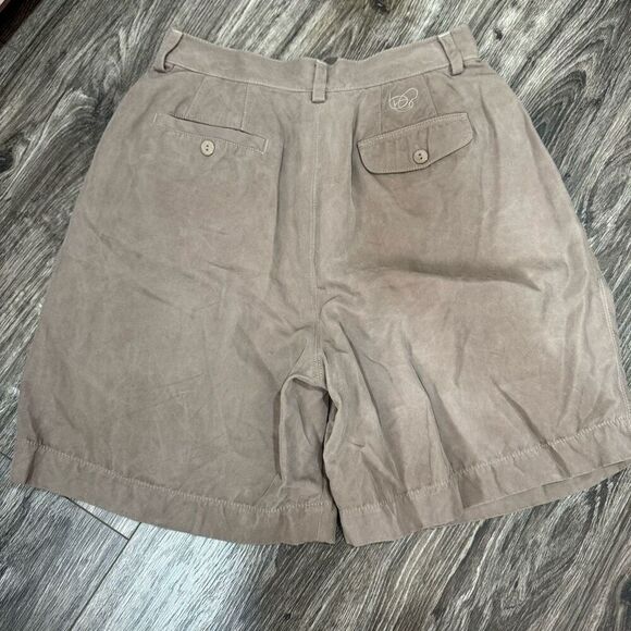 Bobbie Burns 100% Silk Tan Bermuda Shorts - Picture 6 of 7